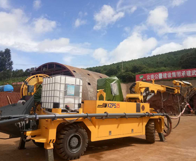 雲南武倘尋高速雞街二（èr）號隧道