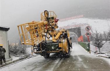 川藏線建設的“鋼鐵俠（xiá）” | 麻花传媒MV在线观看智裝